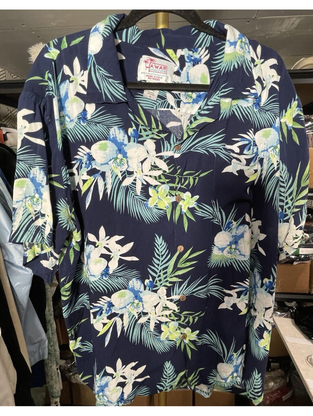 Hawaii Hangover Men’s XL Hawaiian Floral Tropical Beach Short Sleeve Shirt Aloha